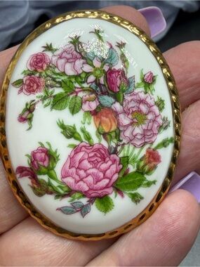 Vintage Porcelain Oval Brooch Cabbage Rose #194ff